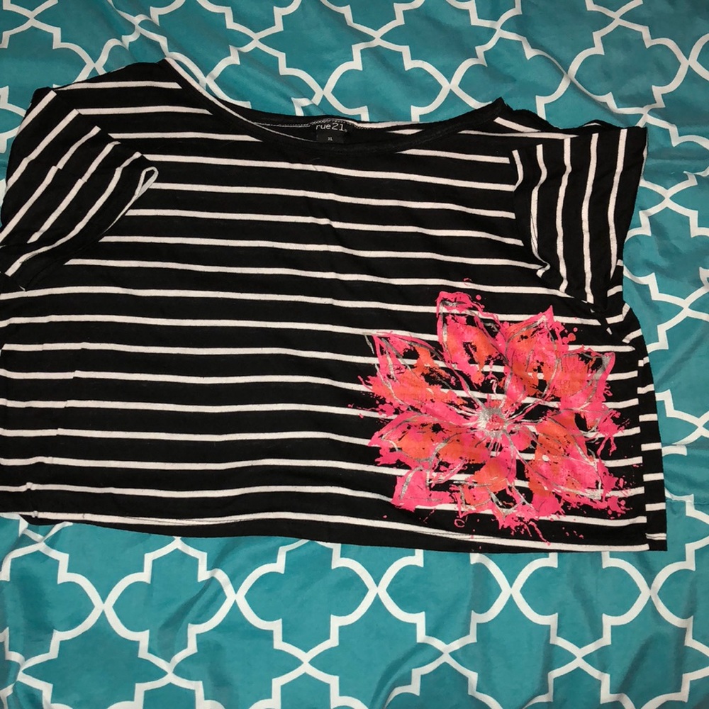 Rue 21 crop top